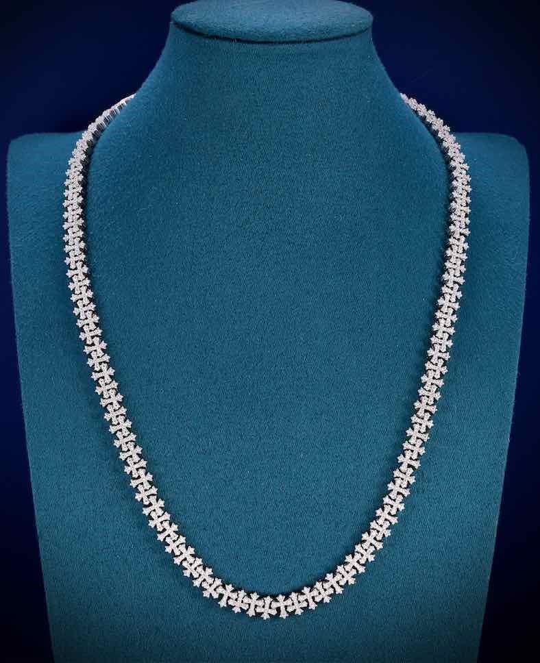 8.5MM-iced-out-cross-link-chain-14k-gold-neck
